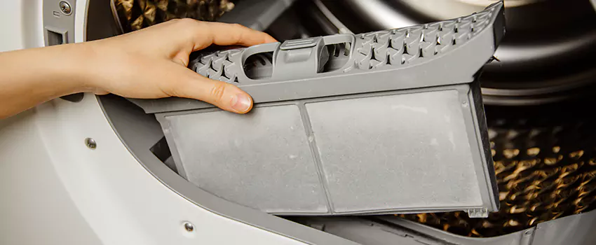 Signs Of A Clogged Dryer Lint Trap in Vacaville, California